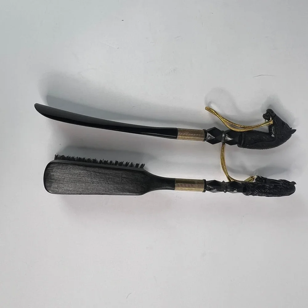 VTG Brush & Shoehorn Set Equestrian Horse Head Made in Japan Elegant‎ Black Gold